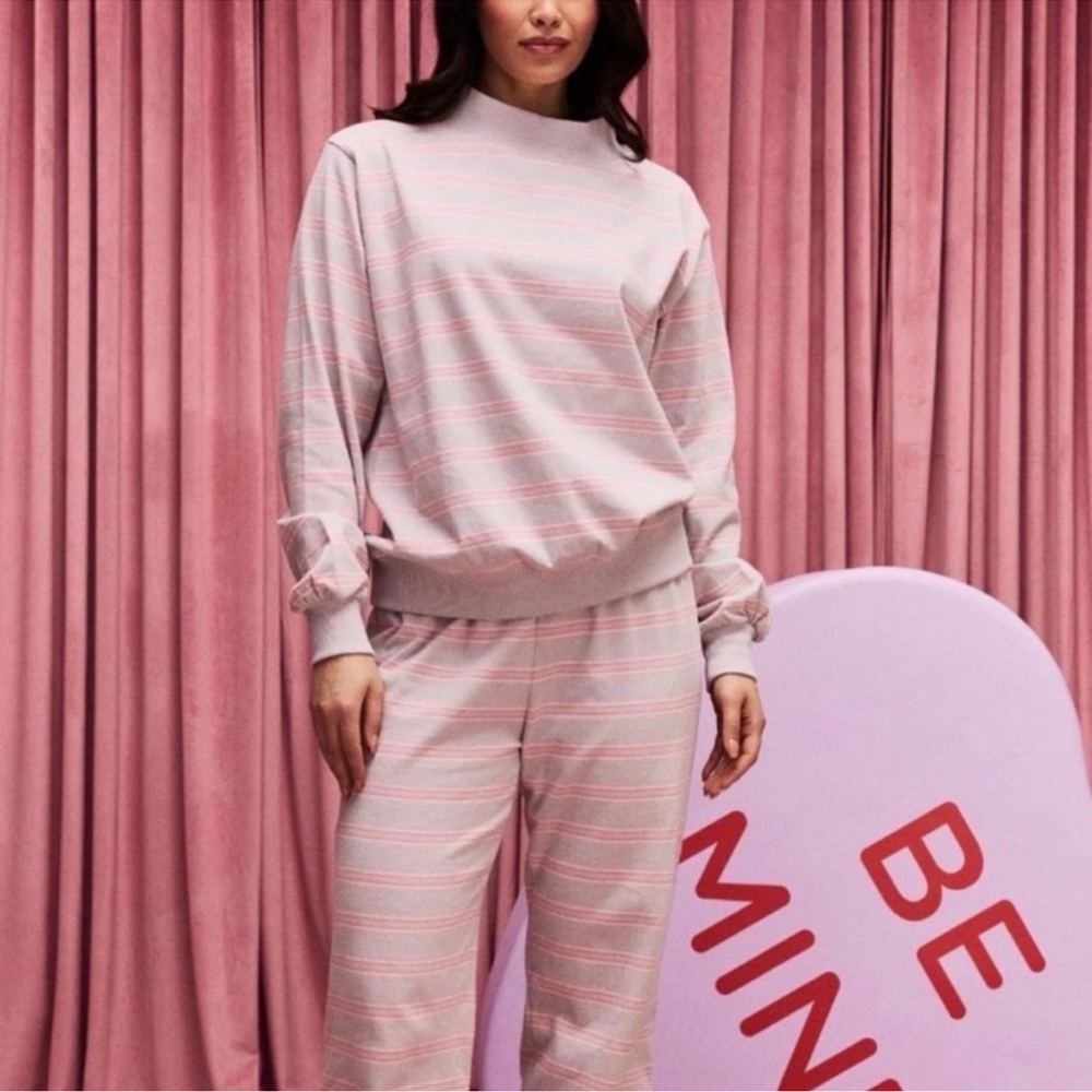 parke mockneck sweatshirt